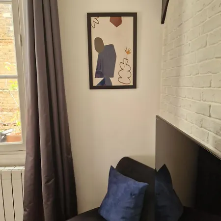 We Loft Bed & Breakfast 2*