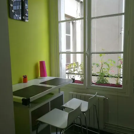 We Loft Bed & Breakfast Paris