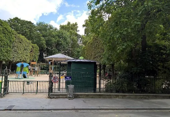 We Loft Bed & Breakfast Paris