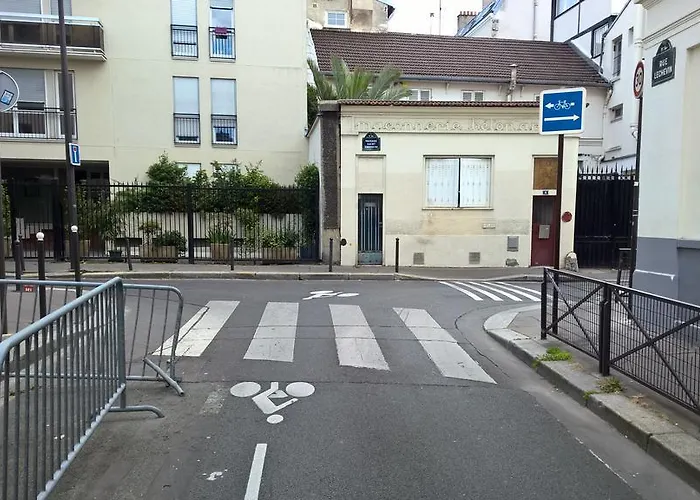 We Loft Bed & Breakfast 4*